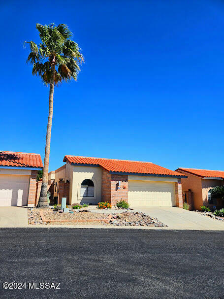 1672 W VUELTA SALVATIERRA, GREEN VALLEY, AZ 85622, photo 1 of 44