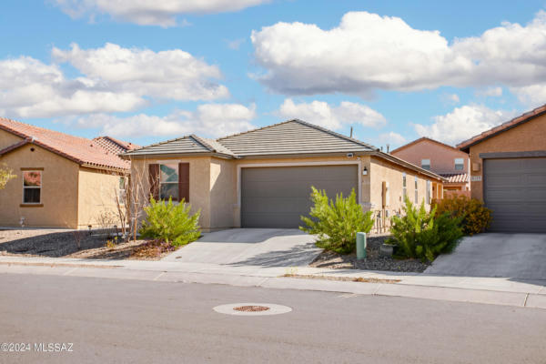 8757 E PEBBLE STONE LN, TUCSON, AZ 85730, photo 2 of 49