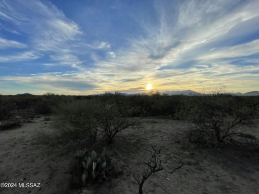 14596 BERWYN PL, TUCSON, AZ 85736, photo 3 of 9