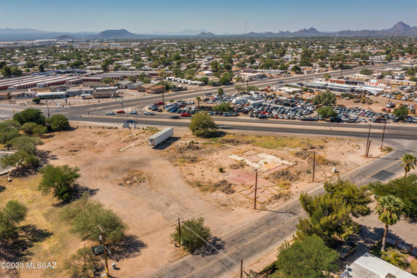 3502 E FELIX BLVD, TUCSON, AZ 85706, photo 2 of 27