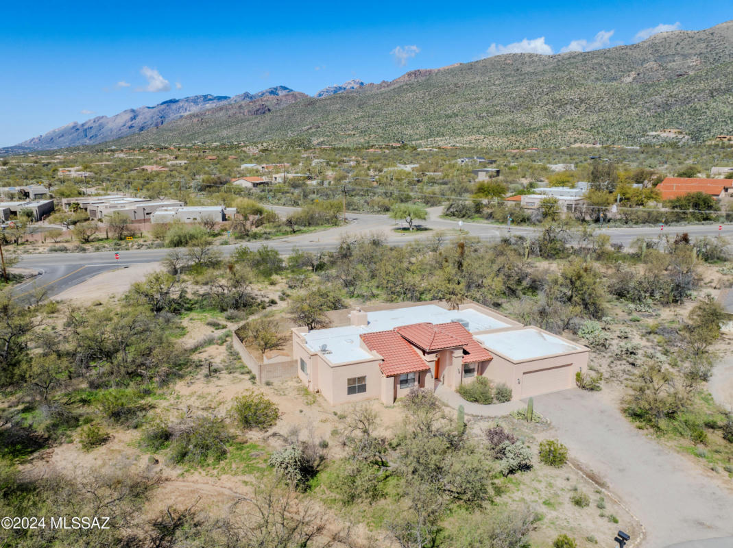 4761 N VIA NORIEGA Tucson AZ 85749 Single Family Residence For