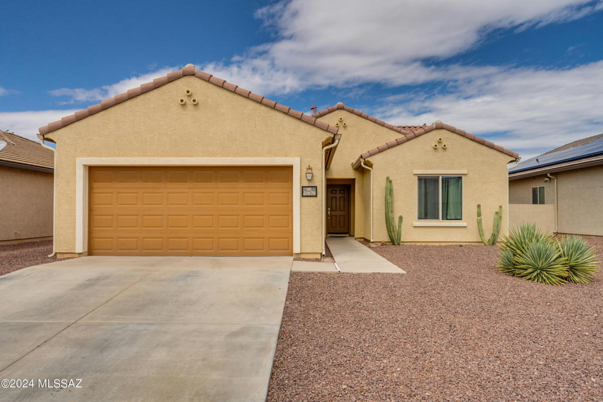 21670 E FOUNDERS RD, RED ROCK, AZ 85145, photo 1 of 29