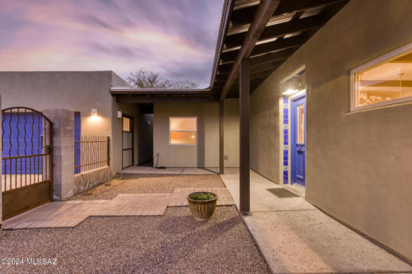 1102 S RUSSELL AVE, TUCSON, AZ 85701, photo 2 of 45