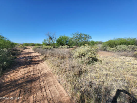 9425 W SNYDER HILL RD, TUCSON, AZ 85735, photo 3 of 3