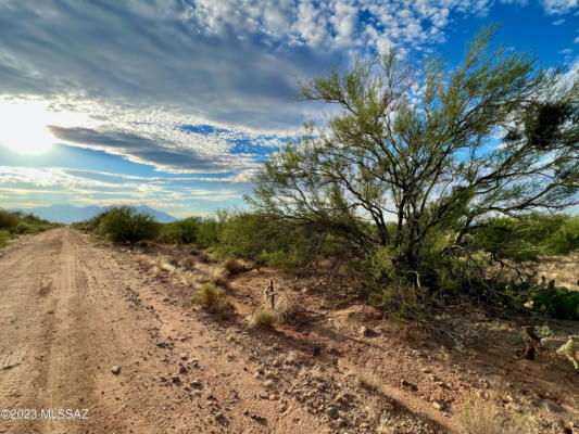 15966 W PHILLIPS RD, TUCSON, AZ 85736, photo 2 of 17