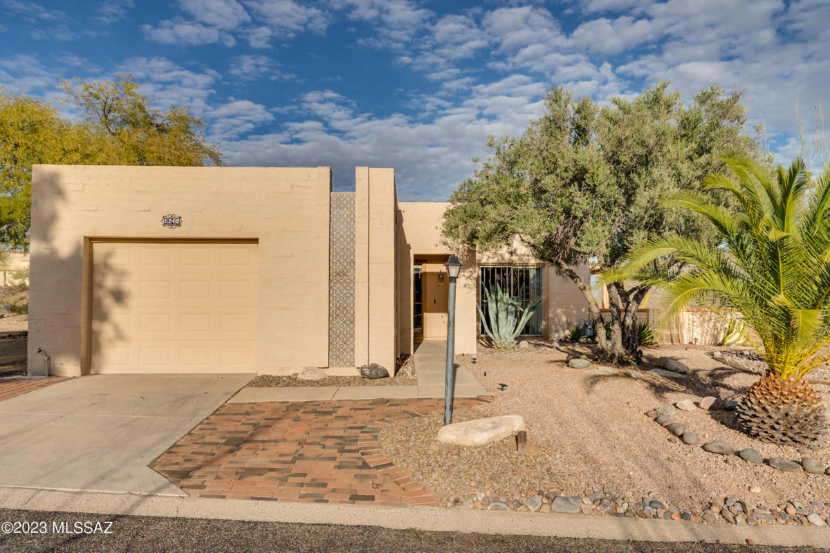 1240 W MOUNTAIN VW, GREEN VALLEY, AZ 85622, photo 1 of 34